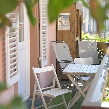 Chez Cecile Bed And Breakfast Chez Le Vigneron Colmar Exterior photo